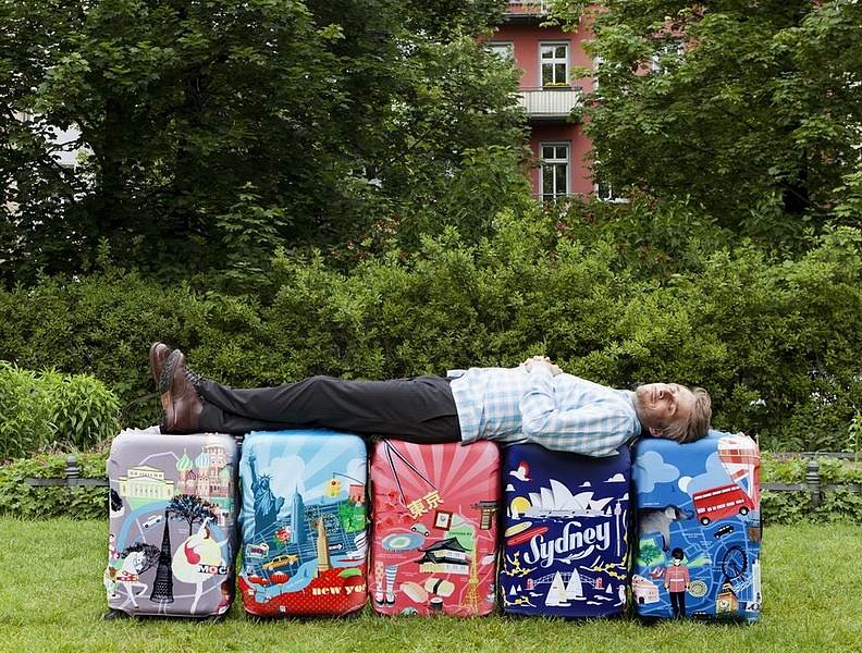 Чехол для чемодана