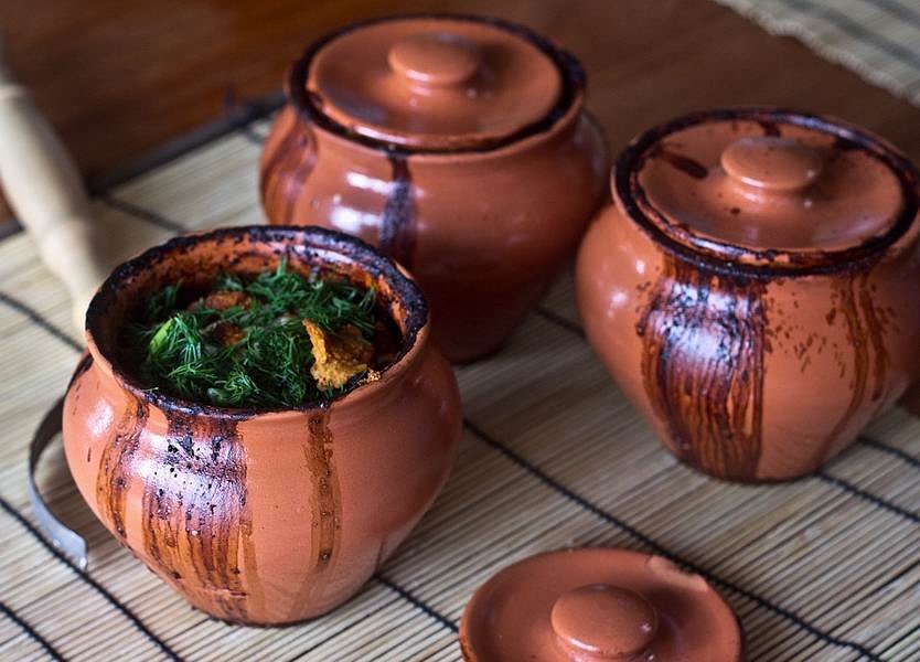 глиняный горшок