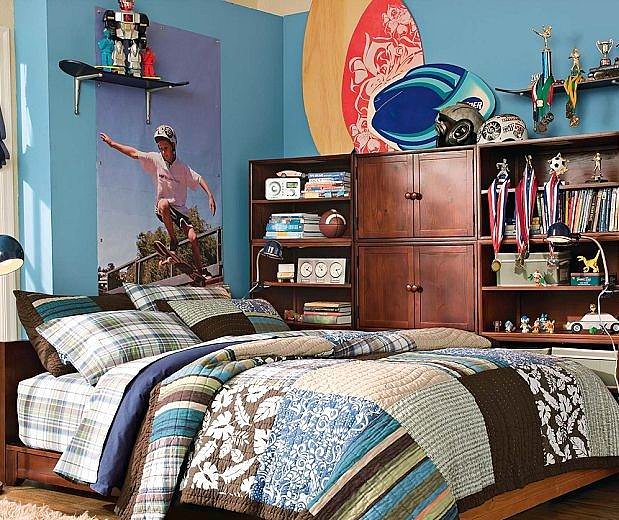 вешалки и крючки 