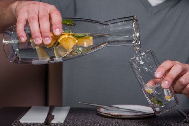 Графин большой 900 мл. Bloomix