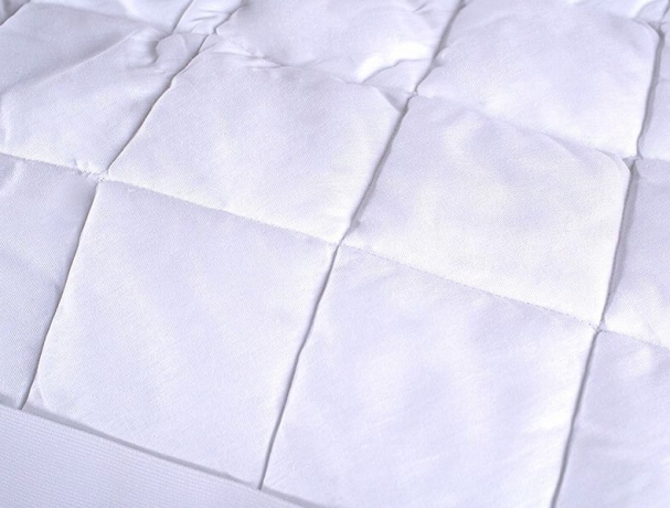 Одеяло всесезонное "Бархатный бамбук" с бамбуком в чехле из микрофибры, 172х205 см. Natures