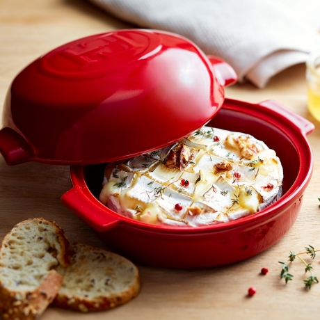 Форма для запекания с крышкой, 19,5х17,5х4,5 см. цвет гранат Emile Henry