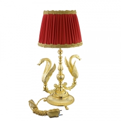 Лампа настольная Лебеди Luxor, абажур ткань с золотой оторочкой, золото