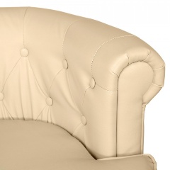 Кресло мягкое кремовое William Thackeray