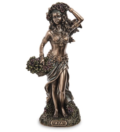 WS-1104 Статуэтка "Аджа - Ориша, покровительница леса и всех животных"