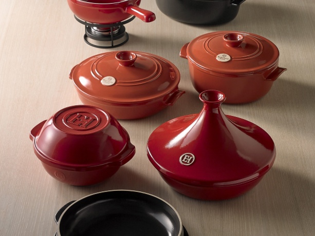 Кастрюля керамическая жаропрочная Emile Henry, гранат, 26 см. 4л.