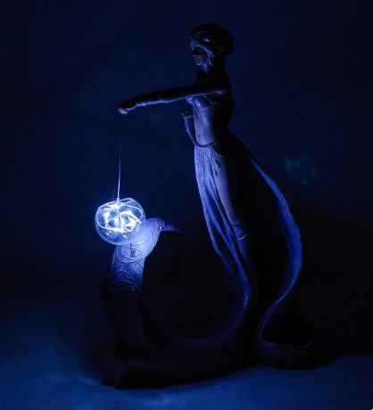 WS-250 Статуэтка с подсветкой "Небесная кудесница" (Рене Биртемфил)