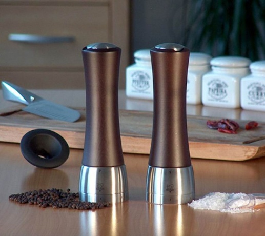 Мельница для перца Madras Peugeot, 16 см. шоколад матовый