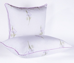 Подушка средняя с бамбуковым волокном "Радужный ирис", 50х68, из хлопка с фирменным дизайном, Natures