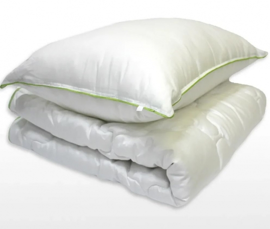 Одеяло всесезонное для детей, декор кружевом, с бамбуком в хлопковом чехле "Бамбуковый медвежонок", 110х140 см. Natures