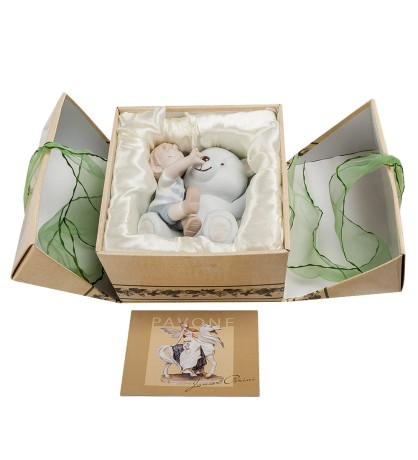 JP-48/31 Фигурка "Мальчик с мишкой" бисквит (Pavone)