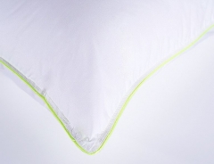 Подушка для детей, с бамбуком в хлопковом чехле "Бамбуковый медвежонок", 50х68 см. Natures