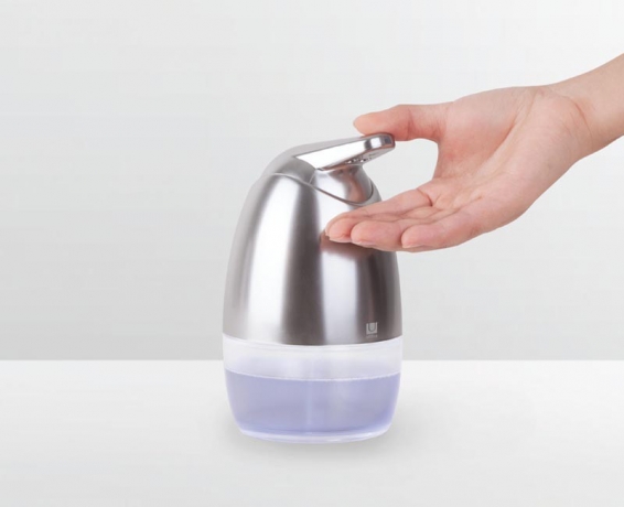 Диспенсер для жидкого мыла Pivot никель