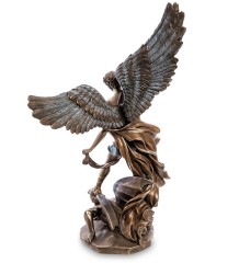 WS- 30/ 1 Статуэтка "Михаил Архангел, побеждающий дьявола"