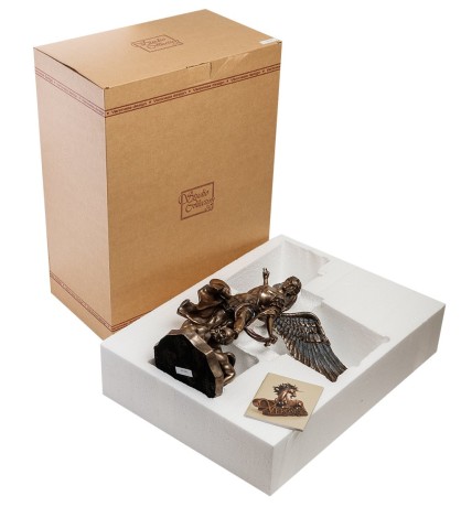 WS- 30/ 1 Статуэтка "Михаил Архангел, побеждающий дьявола"