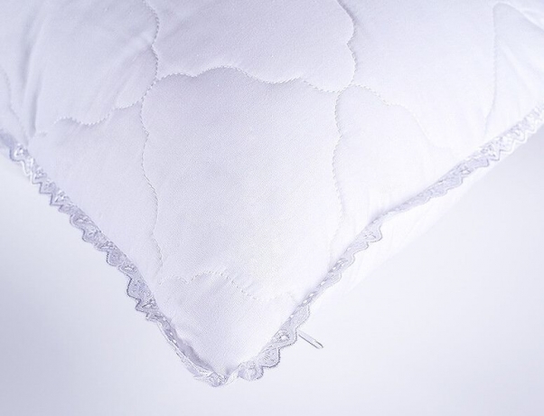 Подушка регулируемая для детей, с бамбуком в хлопковом чехле, декор кружевом, стеганая "Бамбуковый медвежонок", 40х60 см. Natures