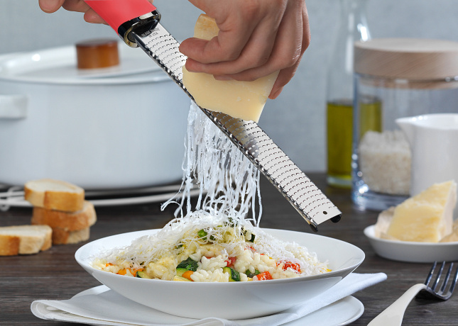 Терка Premium Classic для сыра и цитрусовых красная, Microplane