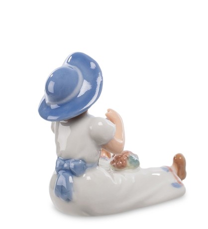 CMS-20/39 Фигурка "Девочка с цветами" (Pavone)