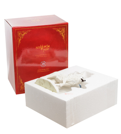 WS-264 Статуэтка Девушка и волки "Зимние стражи"