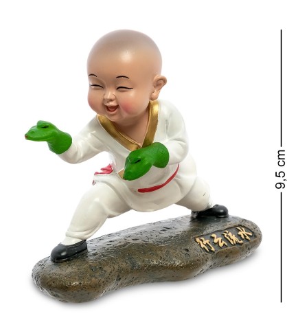 MN-217 Фигурка "Каратист"