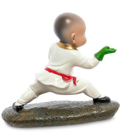 MN-217 Фигурка "Каратист"