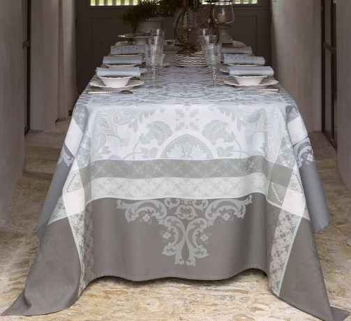 Скатерть с покрытием, 175х175 см. 85% хлопок/15% акрил, серая, AZULEJOS Le Jacquard Francais