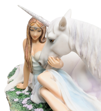 WS-265 Статуэтка Девушка и Единорог "Чистое сердце"