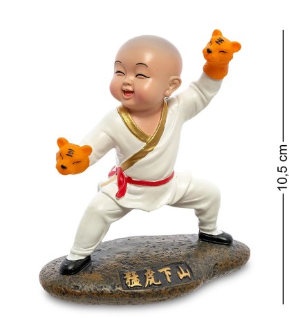 MN-218 Фигурка "Каратист"