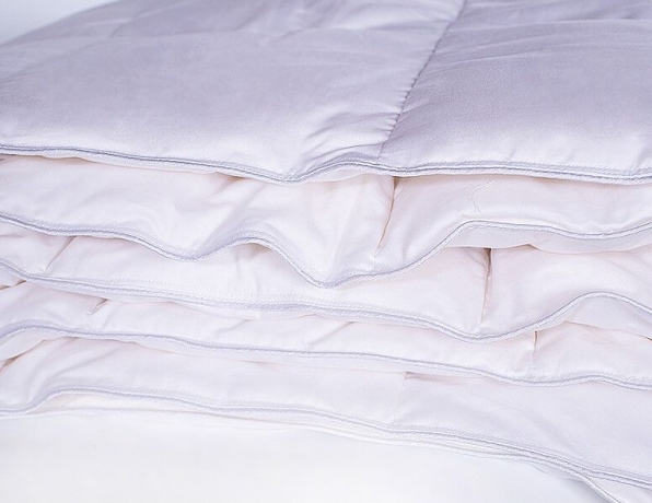 Одеяло теплое, из элитного гусиного пуха, кассетное "Воздушный вальс", 200х220 см. Natures