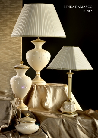 Декоративная ваза Damasco Swarowsky Cream, 35 см, Delta