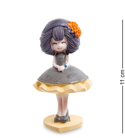 MN-114/3 Фигурка "Девочка в пышном платье"