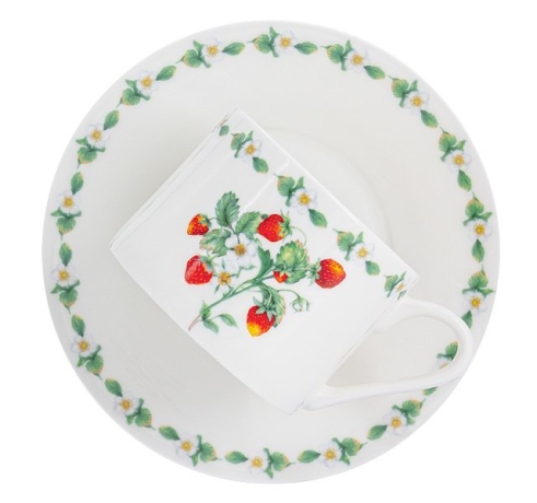 Чашка с блюдцем Земляничная поляна, 0,22 л. Emily