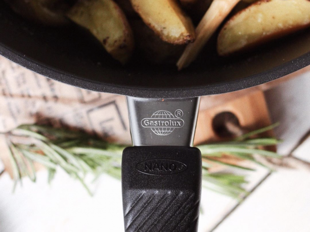 Сковорода индукционная низкая со съемной ручкой, 32 х 4 см. Gastrolux