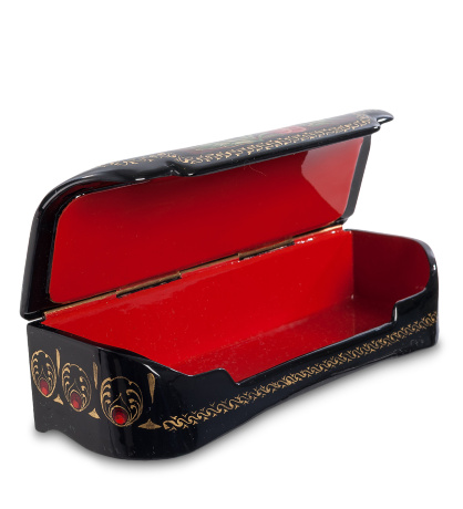 ШК-30/ 84 Шкатулка "Павлиний глаз" исп. Николаева Е.