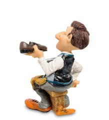 RV-941 Статуэтка "Сапожник" (W.Stratford)