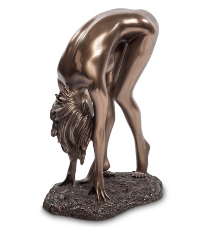 WS-146 Статуэтка "Девушка"