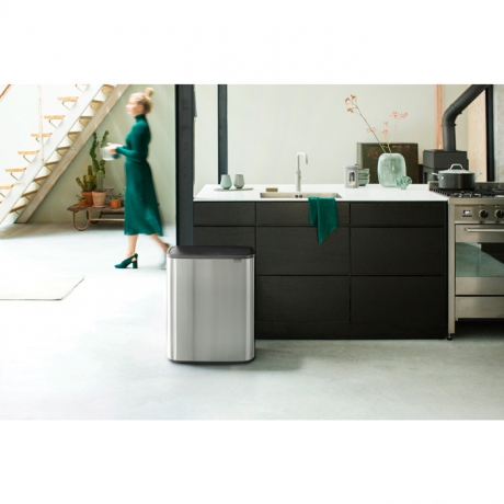 Мусорный бак Touch Bin Bo (2 х 30 л), Стальной матовый (Fingerprint Proof) Brabantia