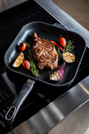 Cковорода индукционная гриль со съемной ручкой, 28 x 28 см. Gastrolux