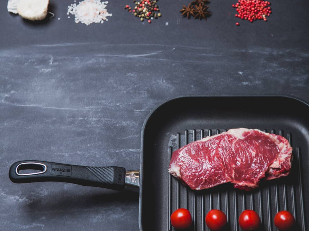 Cковорода индукционная гриль со съемной ручкой, 28 x 28 см. Gastrolux