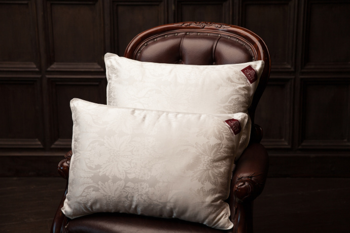 Подушка FLY SILK GRASS средняя 50х68