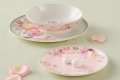 Тарелка обеденная Primula, розовая, 27 см. Maxwell &amp; Williams