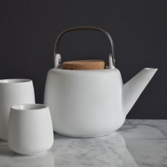 Чайник заварочный с ситечком Nicola™ 1,2 л. белый Viva Scandinavia