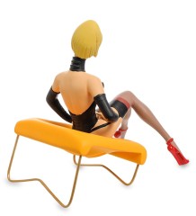 pr-PU03 Статуэтка "Лола" Стэфана Эметта (Pin-up Parastone)