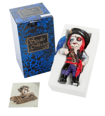 WS-794 Статуэтка в стиле Фэнтези "Капитан пиратов и его попугай"