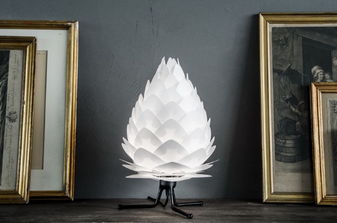 Штатив черный 18,6х12,5см. Umage