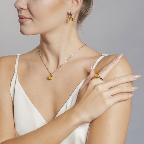 Кольцо Firenze light topaz 18.5 мм. 611914 BR/S Qudo