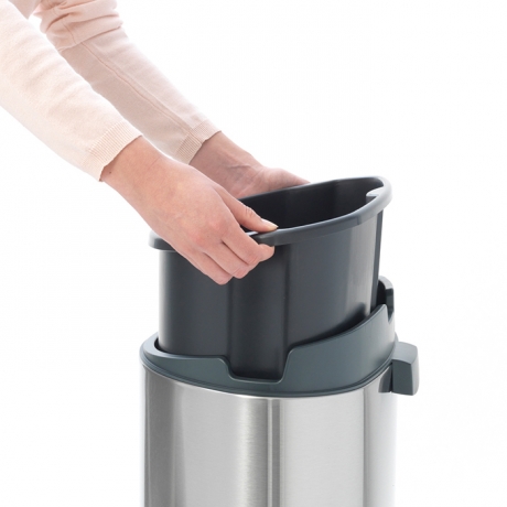 Мусорный бак Touch Bin New (40 л), Стальной матовый Brabantia