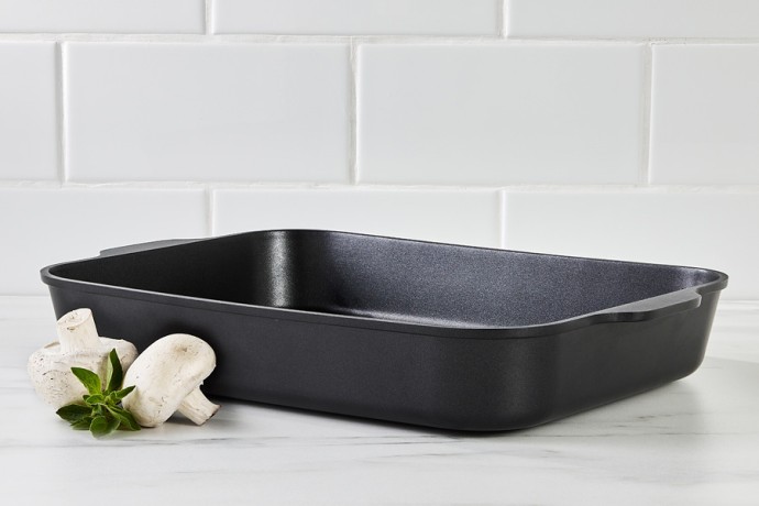 Форма для запекания Agile, чёрная, 34x26x5,5 см. Maxwell & Williams