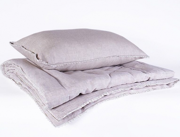 Подушка средняя, с бамбуком и чехлом из натурального льна "Дивный лен", 68х68 см. Natures