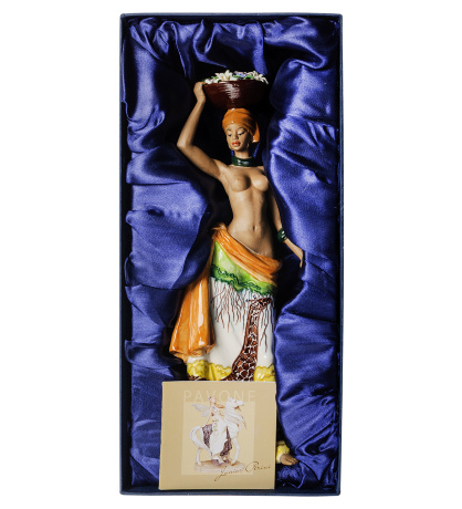 JP-39/ 5 Фигурка "Африканка" (Pavone)